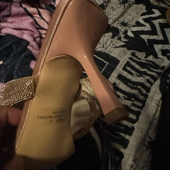 Fashion nova elegant rose gold pumps - Picture 7 of 8